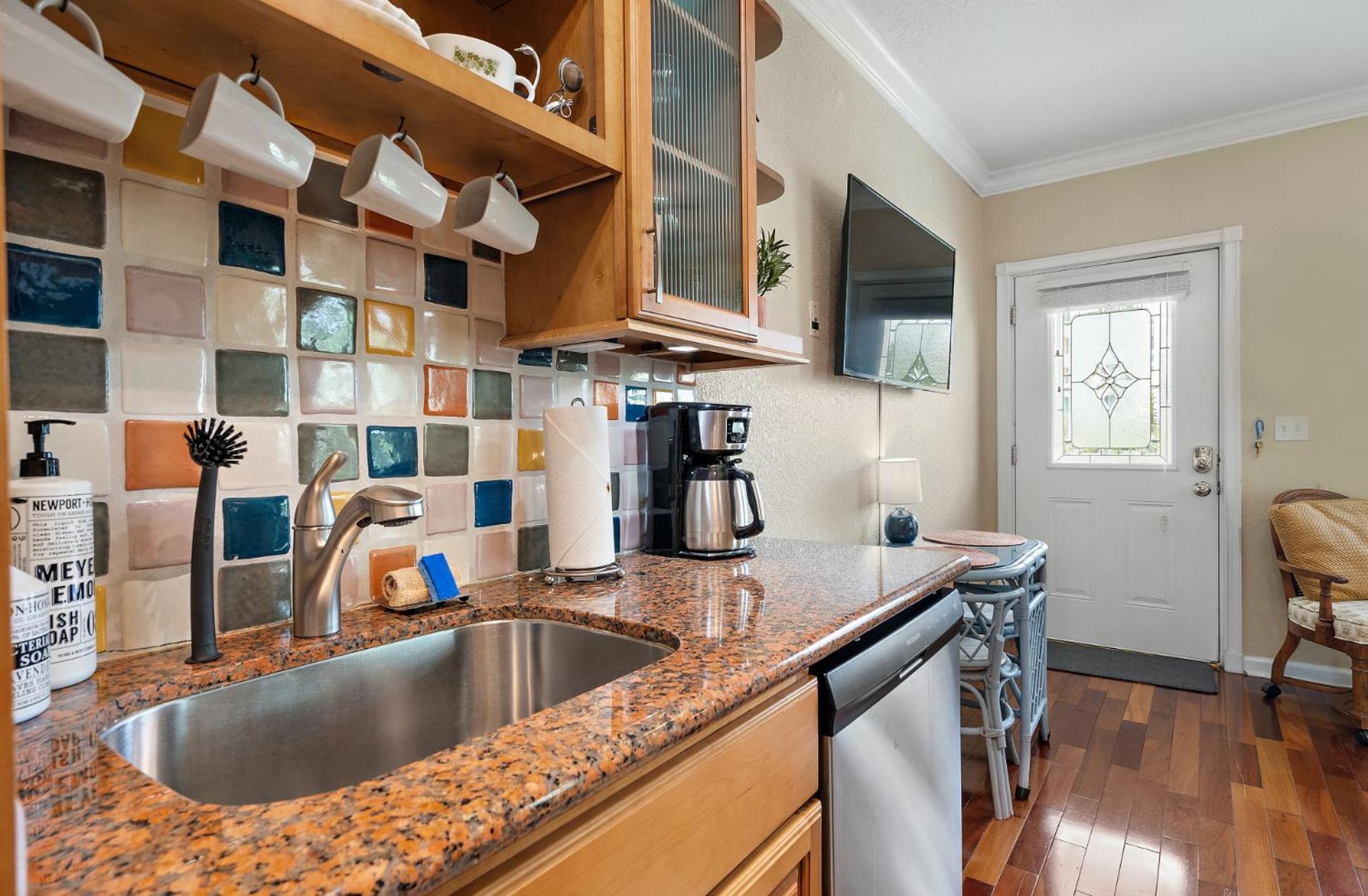 Retro Retreat In Dtsp - Explore The Downtown Area Sankt Petersburg Exterior foto